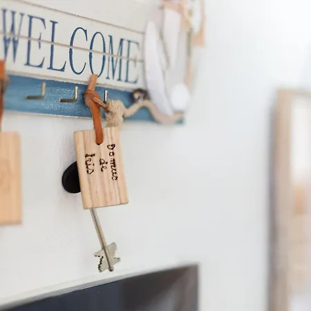 Domus De Iris Tra Mare E Storia