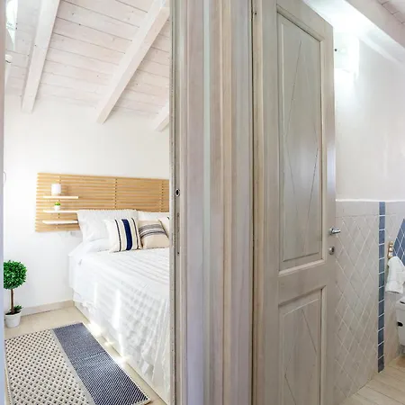 Domus De Iris Tra Mare E Storia 카스텔사르도