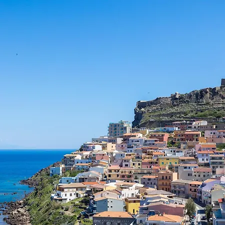 Domus De Iris Tra Mare E Storia *