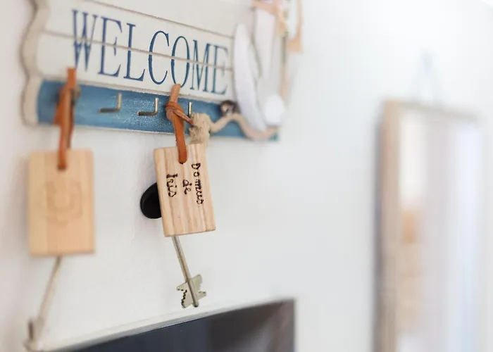 Domus De Iris Tra Mare E Storia