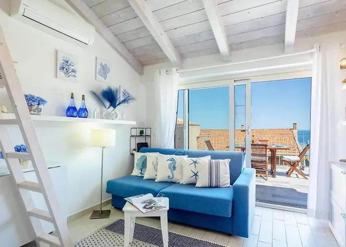 Апартаменты Domus De Iris Tra Mare E Storia *