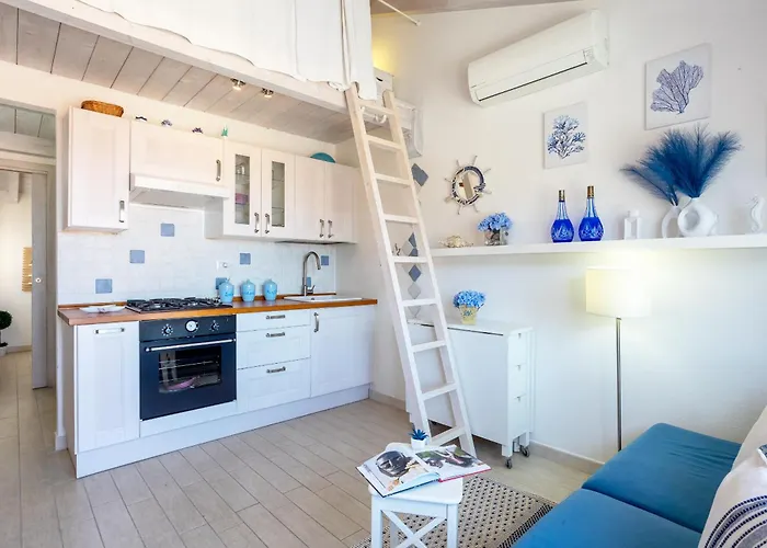 Апартаменты Domus De Iris Tra Mare E Storia *