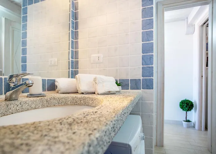 Domus De Iris Tra Mare E Storia