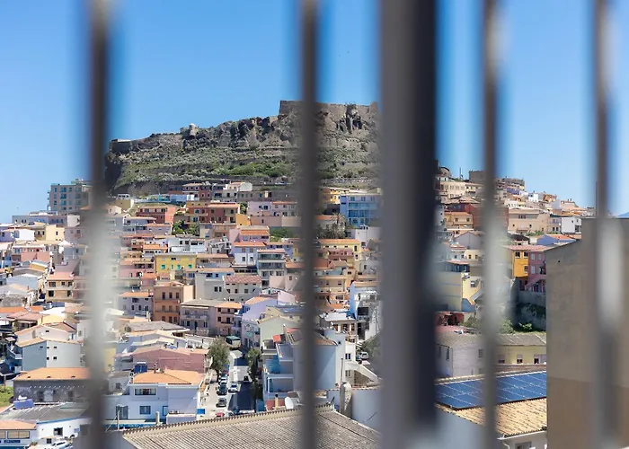 Domus De Iris Tra Mare E Storia